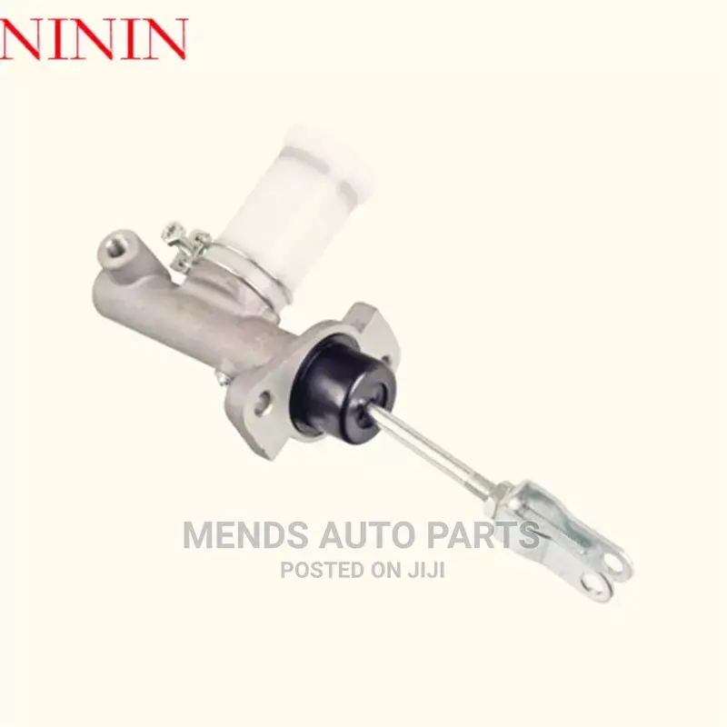 Nissan Pickup Hard Body Clutch Master Cylinder / Clutch Pot