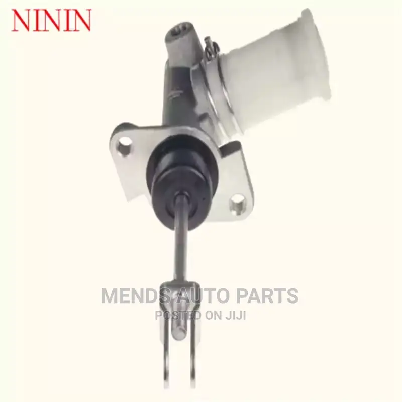 Nissan Pickup Hard Body Clutch Master Cylinder / Clutch Pot