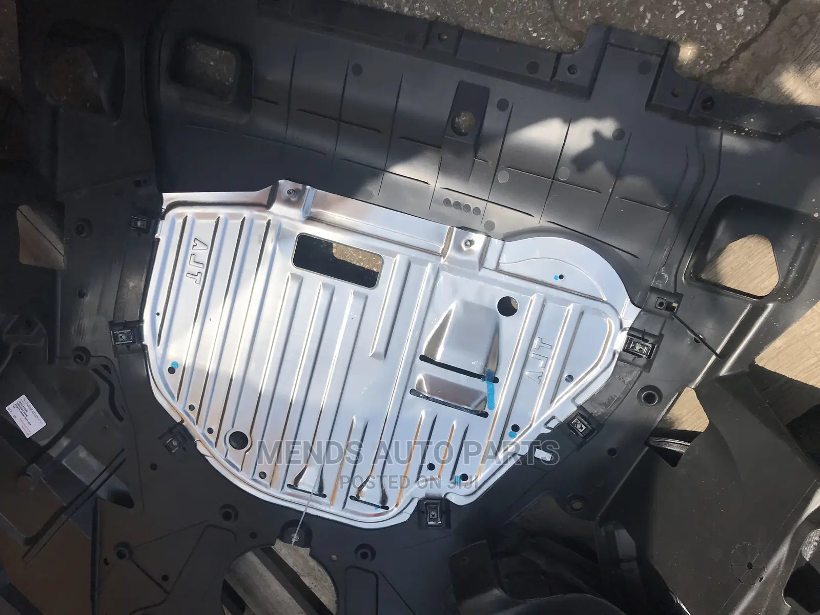 Honda CR-V Engine Pannel Cover Original