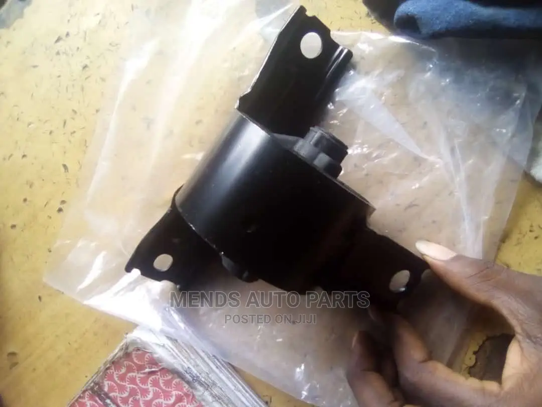 Dodge Caliber Top Engine Seat Mount