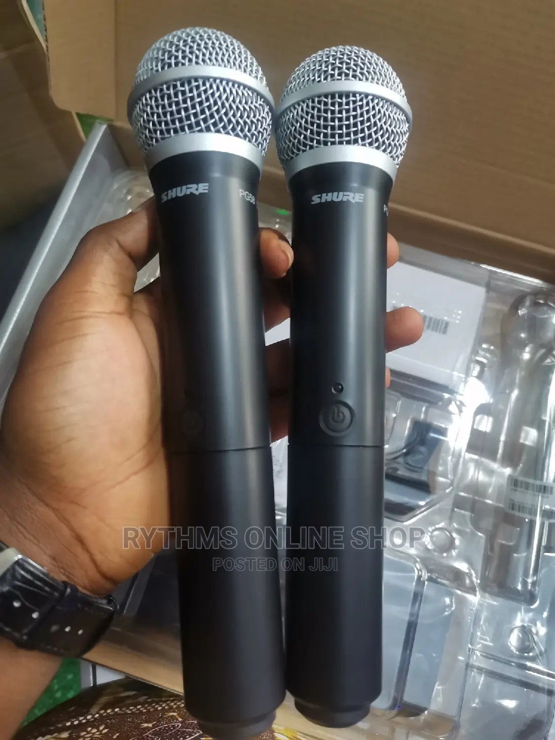 SHURE BLX/PG58 Dual Wireless Microphone