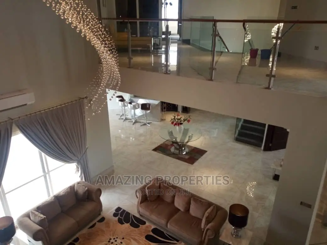 5bdrm House in @ Airport Hills
For for sale
