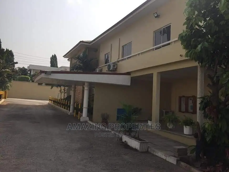 10bdrm House in Airport Residential for Sale