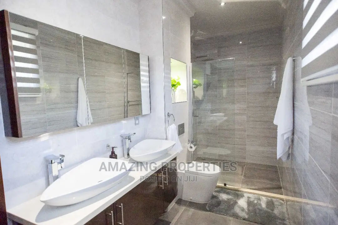 5bdrm House in Airport Hills for Sale