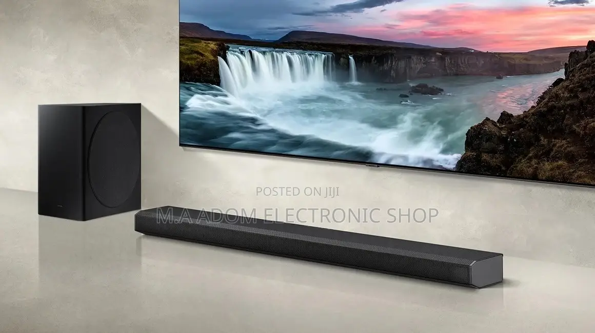 SAMSUNG 3.1.2ch Q700A Q Series Soundbar - Dolby Atmos