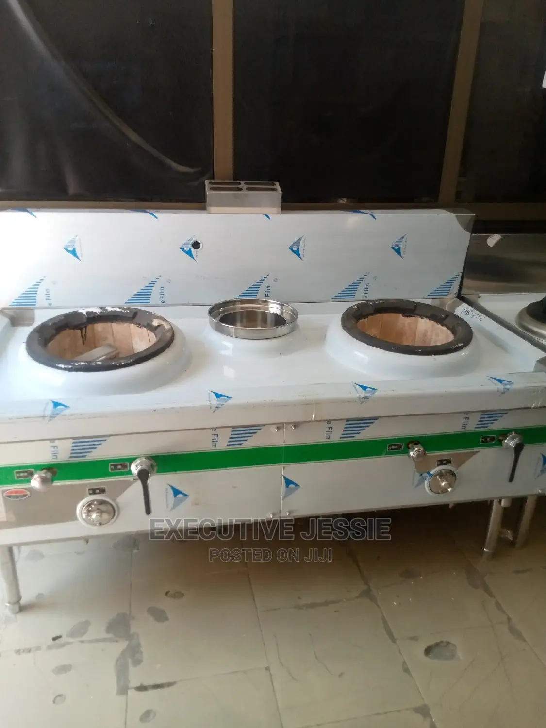 Charcoal and Gas Cooker.(Combi)