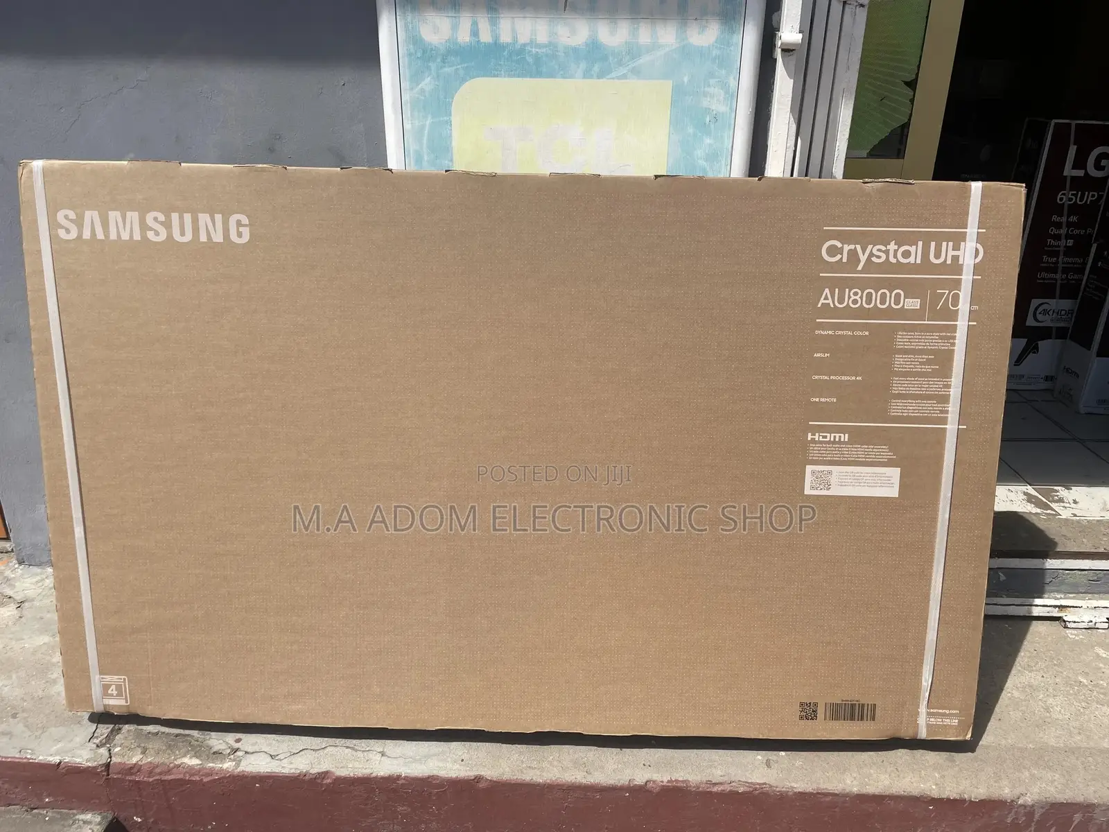 Samsung 70” Series 8 Active 4K UHD 2021 Air Slim Tv