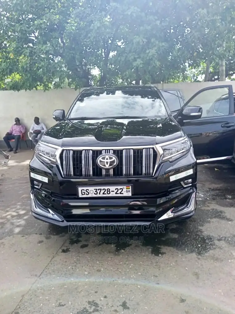 Car Rentals Prado to Rent for Tour Weddings Business Trips