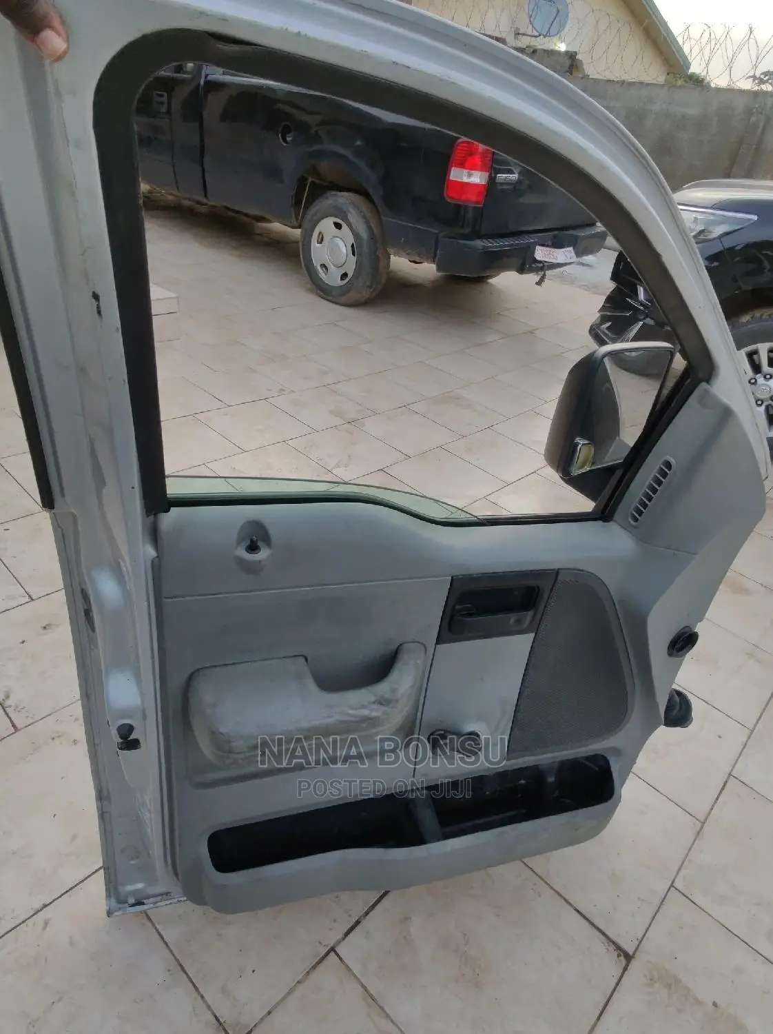 2007 Ford F-150 Front Doors