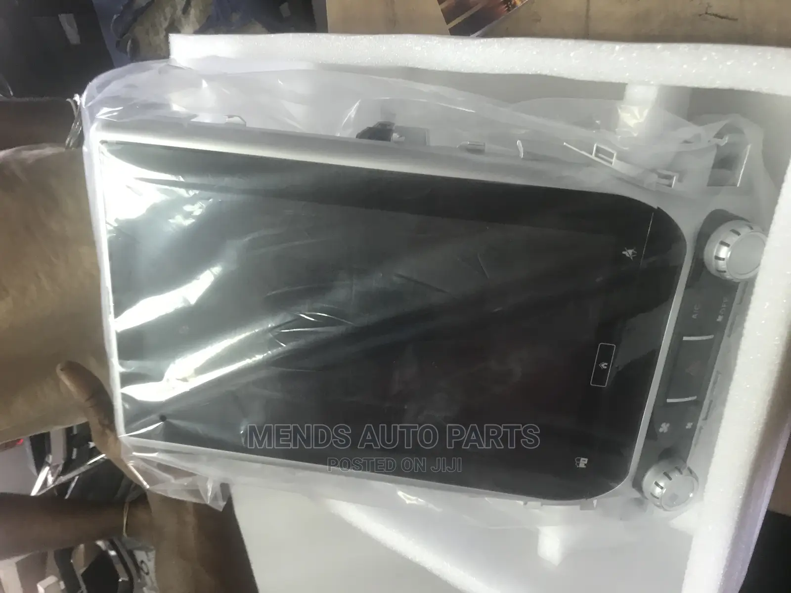 Toyota Landcruiser Tesla Android Touchscreen System