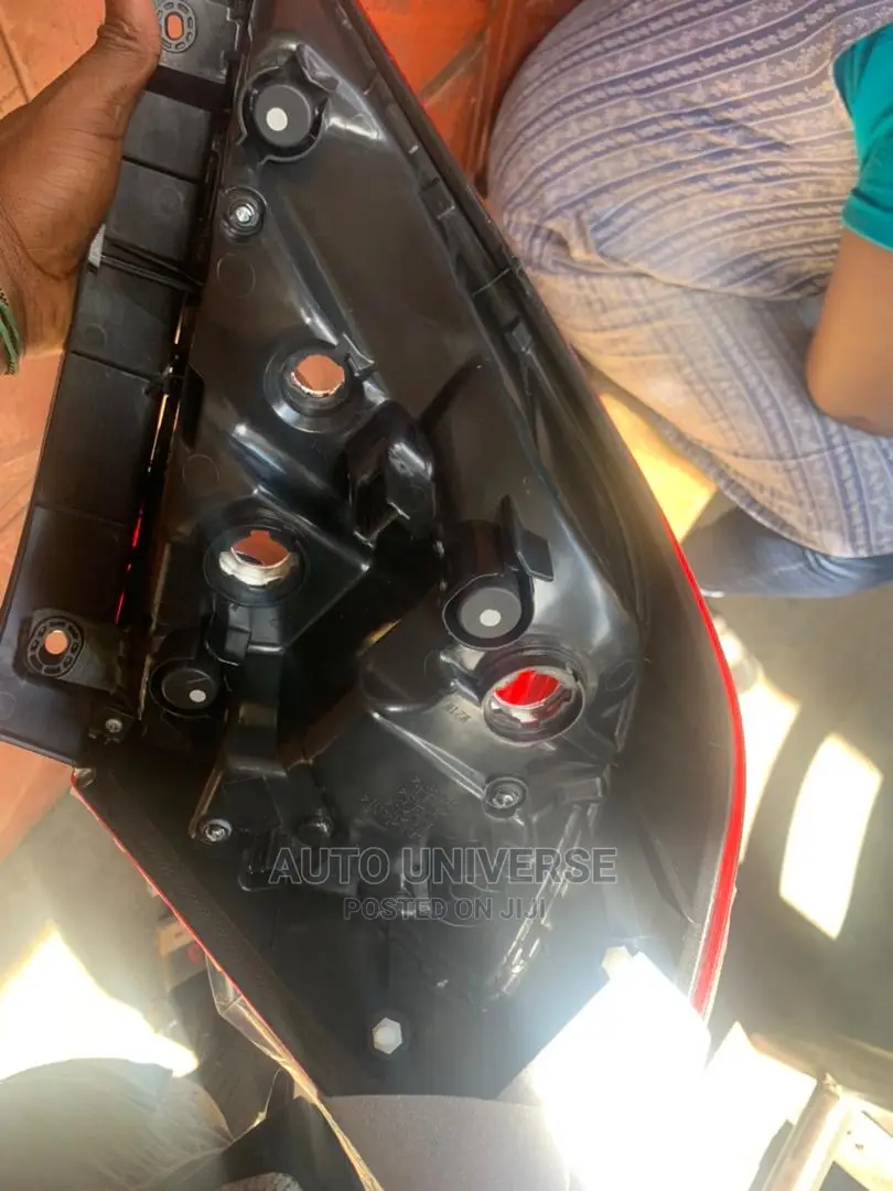 Honda Civic 2016 to 2018 Tailight Available