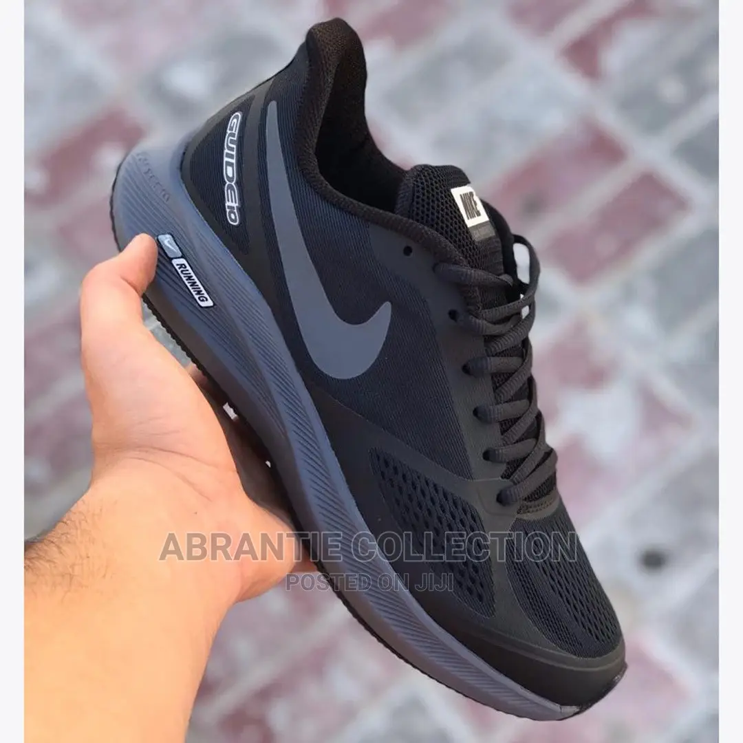 Nike Runner Sneaker