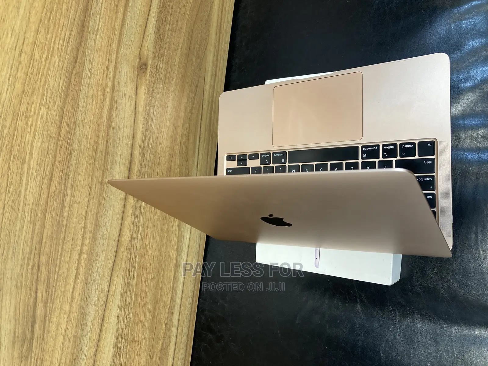 Laptop Apple MacBook Air 2020 8GB Intel SSD 256GB