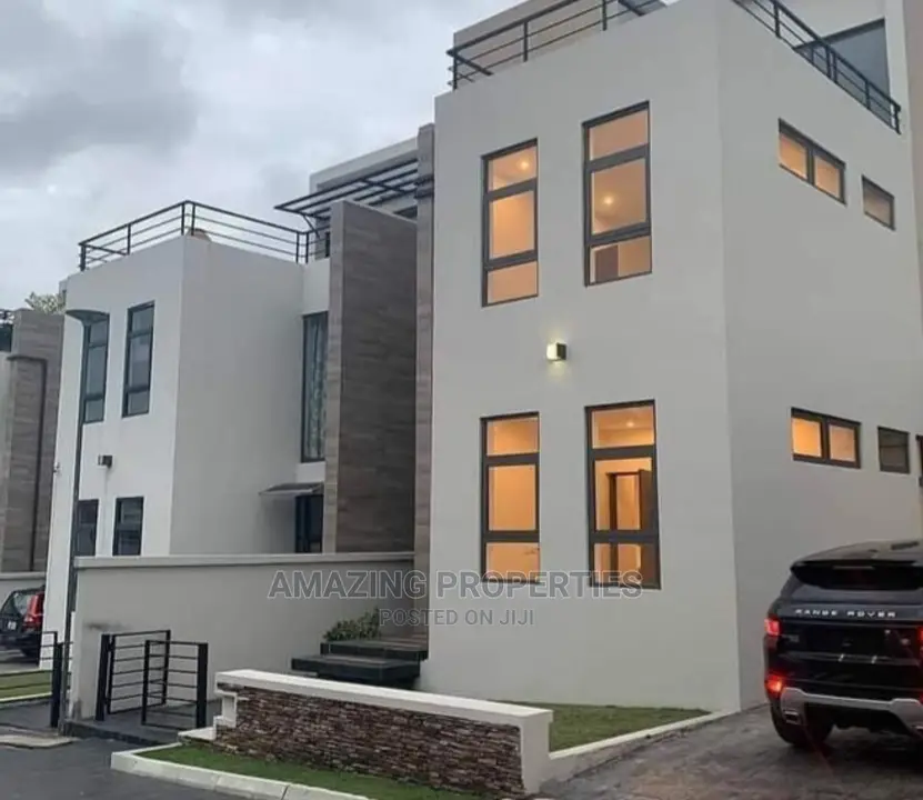 4bdrm Townhouse/Terrace in Airport Residential Area for Rent