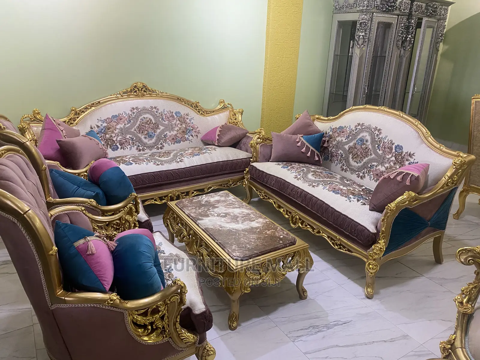 Graceful Sofa Set. Free Delivery 