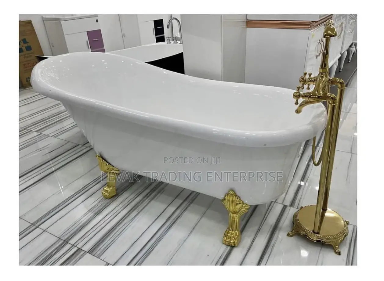 Queen’S Bathtub- Gold Bath - Gold Bathtub