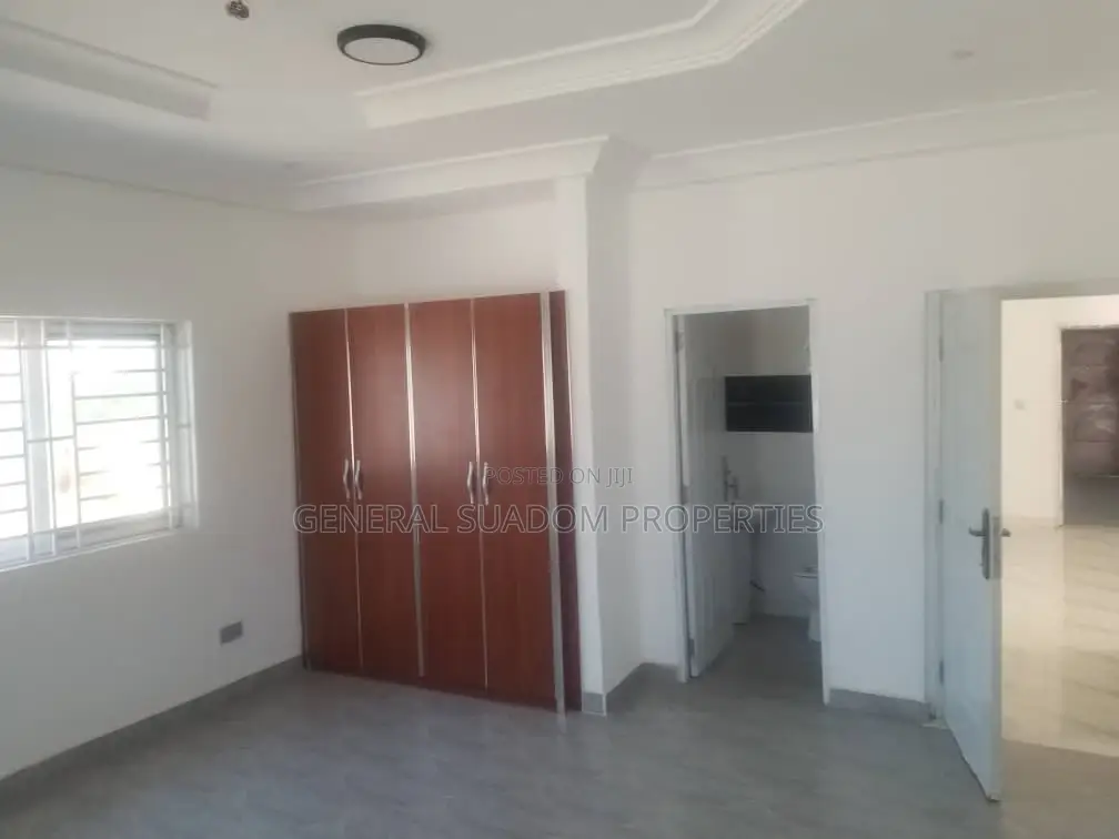 3bdrm House in Suadom Properties, Baatsona Total for rent