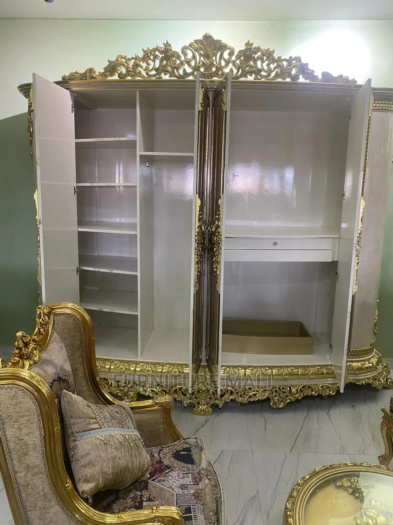 Golden Walk-In Wardrobe . Free Delivery 