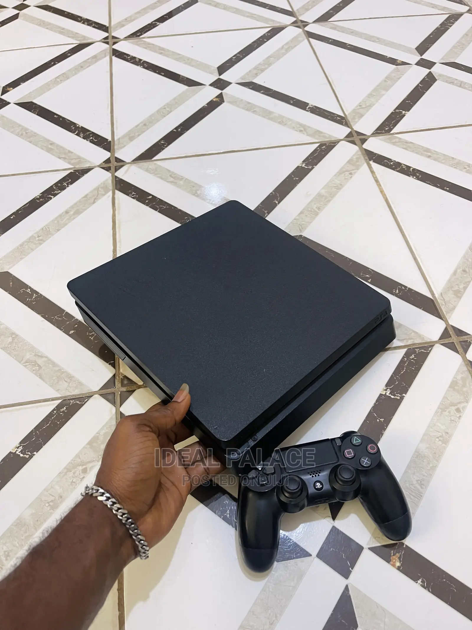 Ps4 Slim 500gb With 8 Free Games