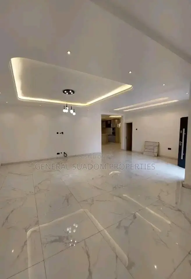 3bdrm Apartment in Suadom Properties, Airport Residential Area