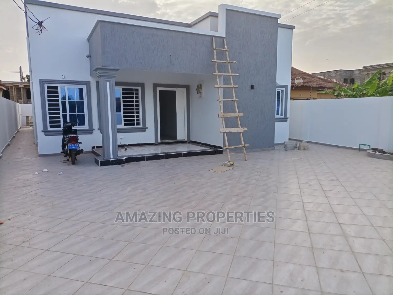 3bdrm House in for Sale 3 Bedrooms for Sale