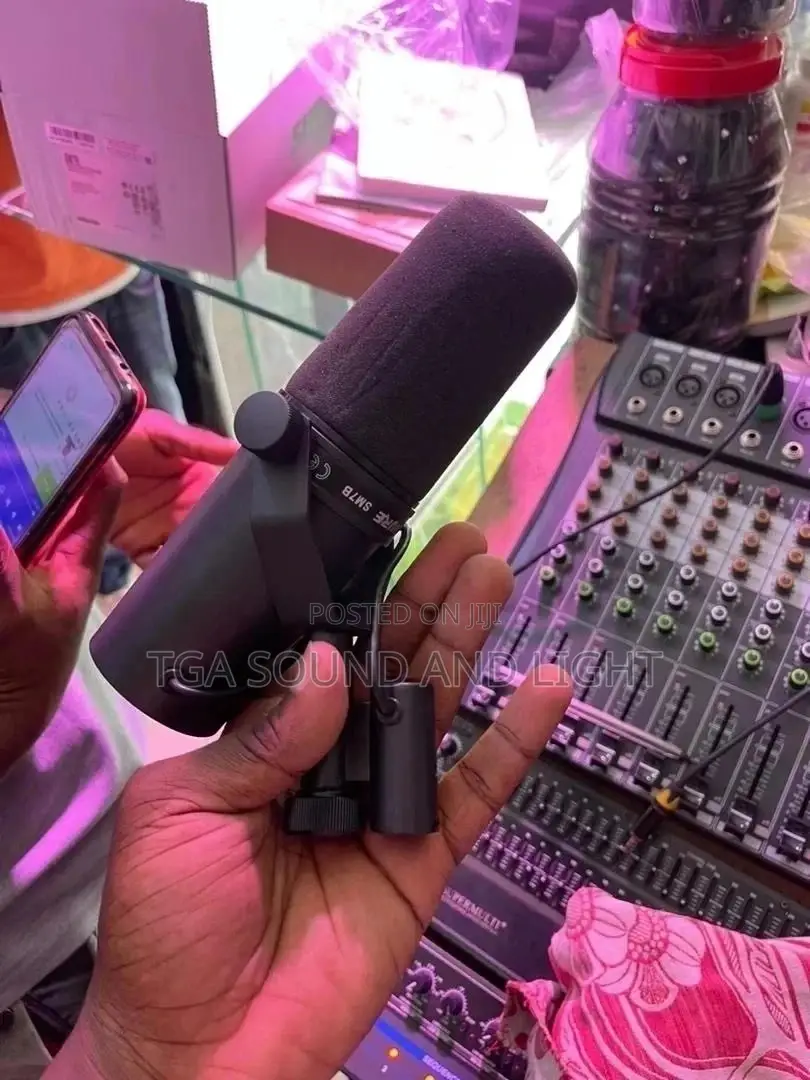 Shure Sm7b Dynamic Broadcasting/Recording/Podcast Mic