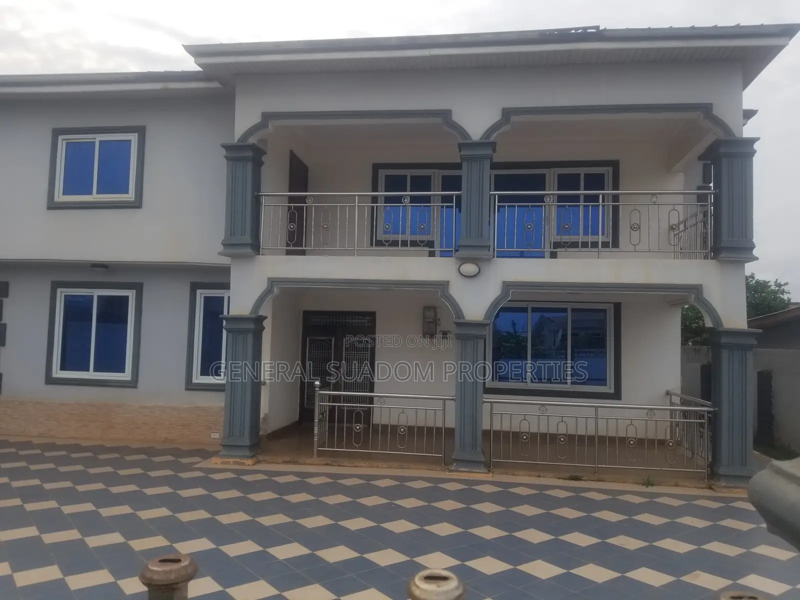 4bdrm Duplex in Suadom Properties, Baatsona Total for Rent