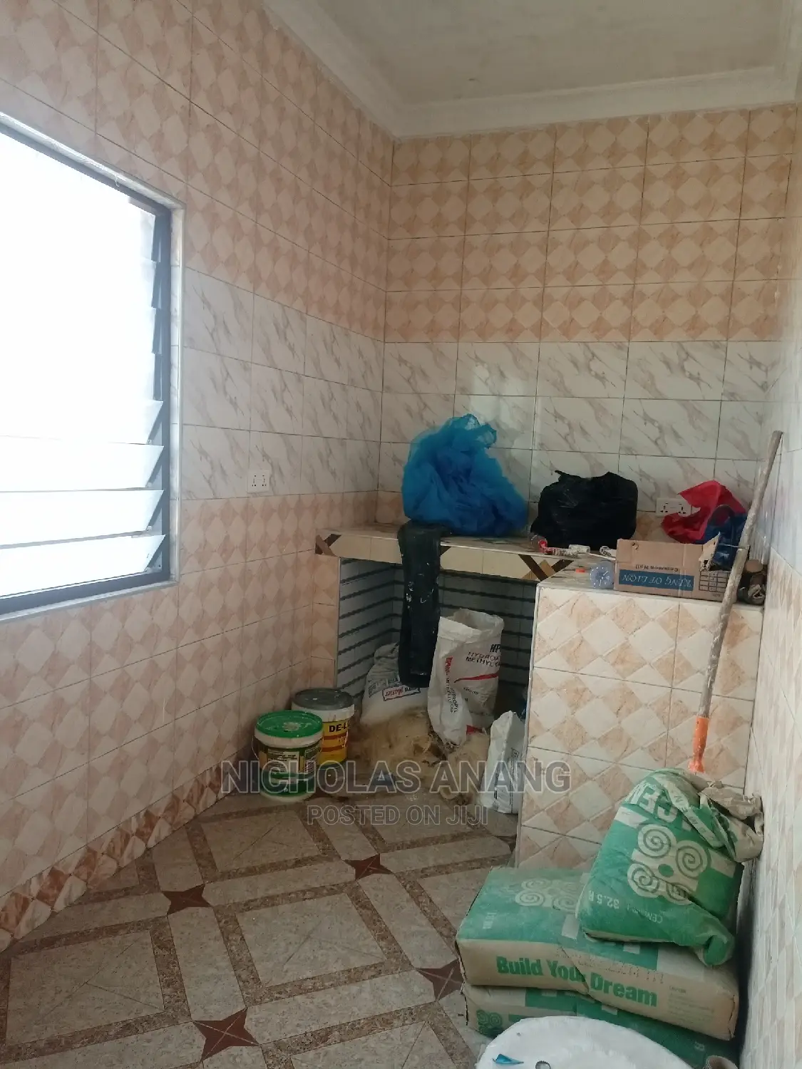 1bdrm Apartment in The Dorns Properties, New Town for rent