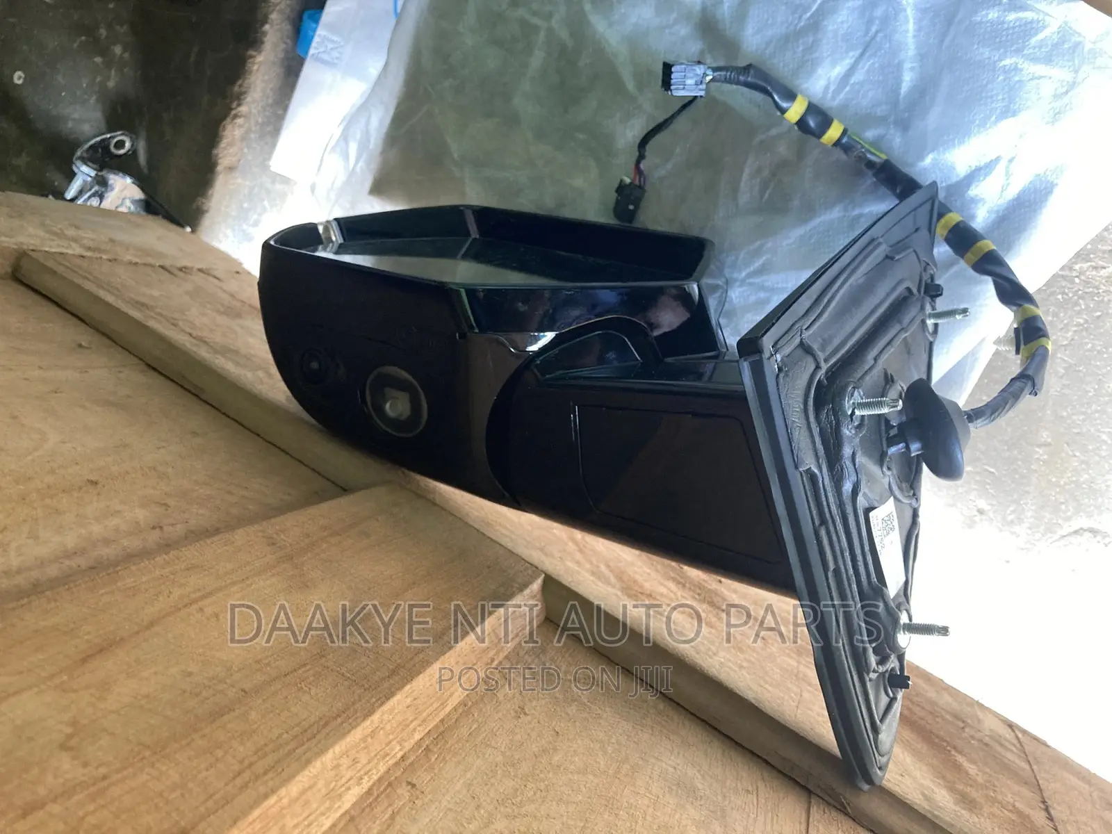Cadillac Escalade 2019 Side Mirror