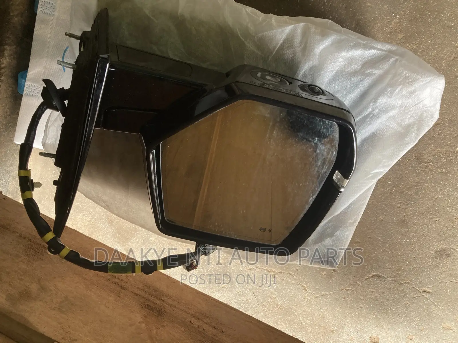 Cadillac Escalade 2019 Side Mirror