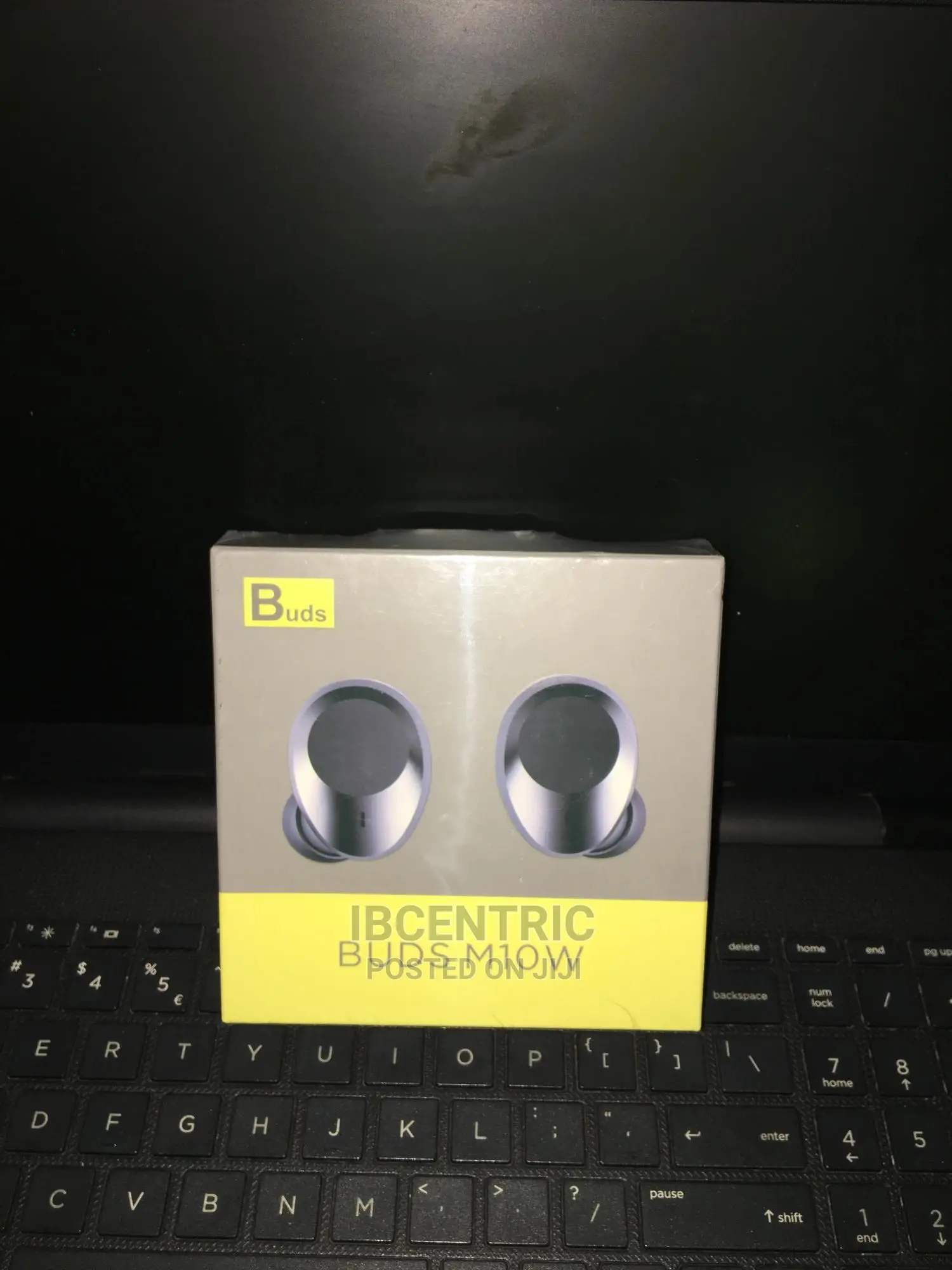 Sunton M10W Wireless Bluetooth Earbuds With Power Bank