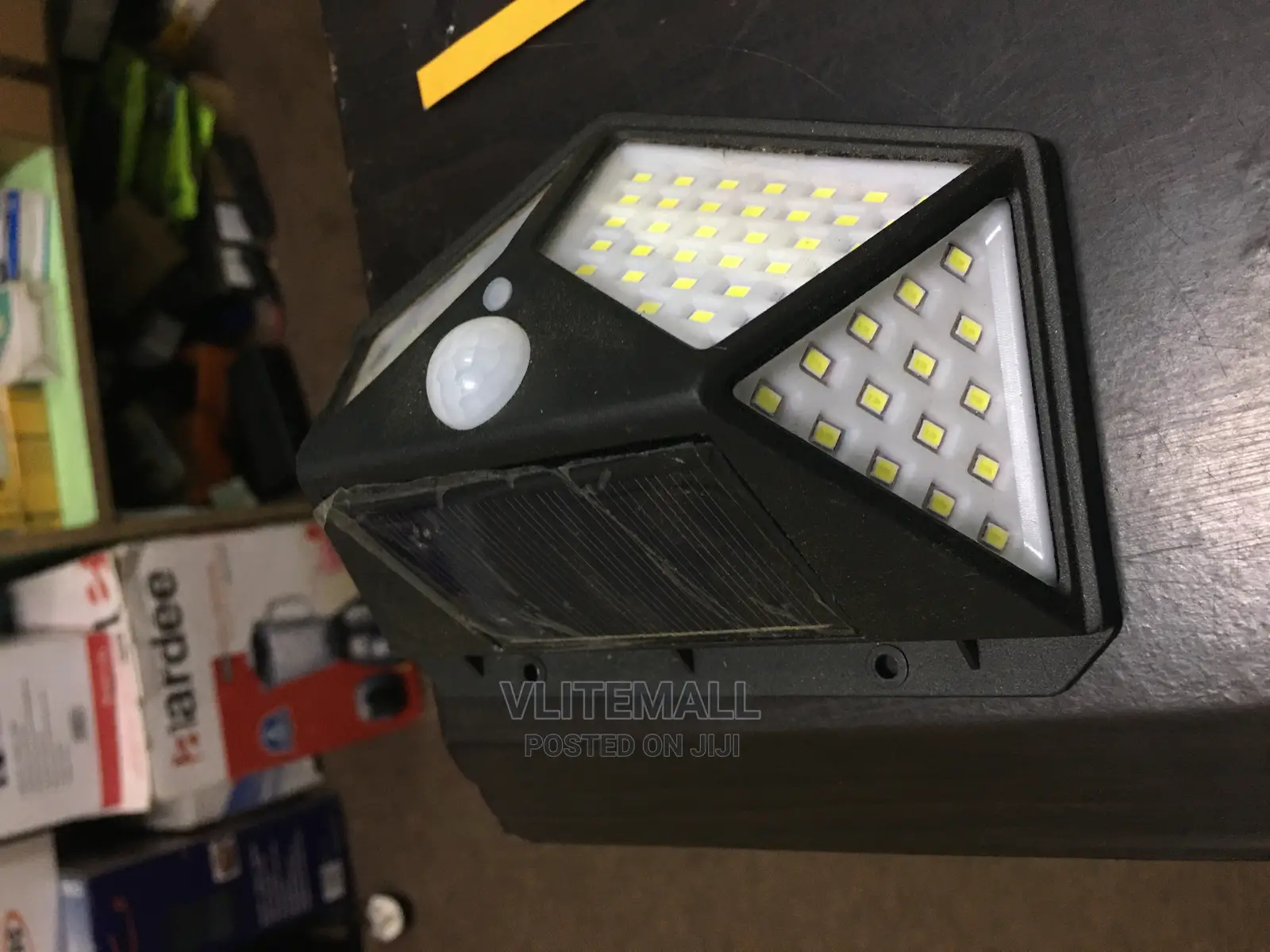 Solar Wall Garden Light