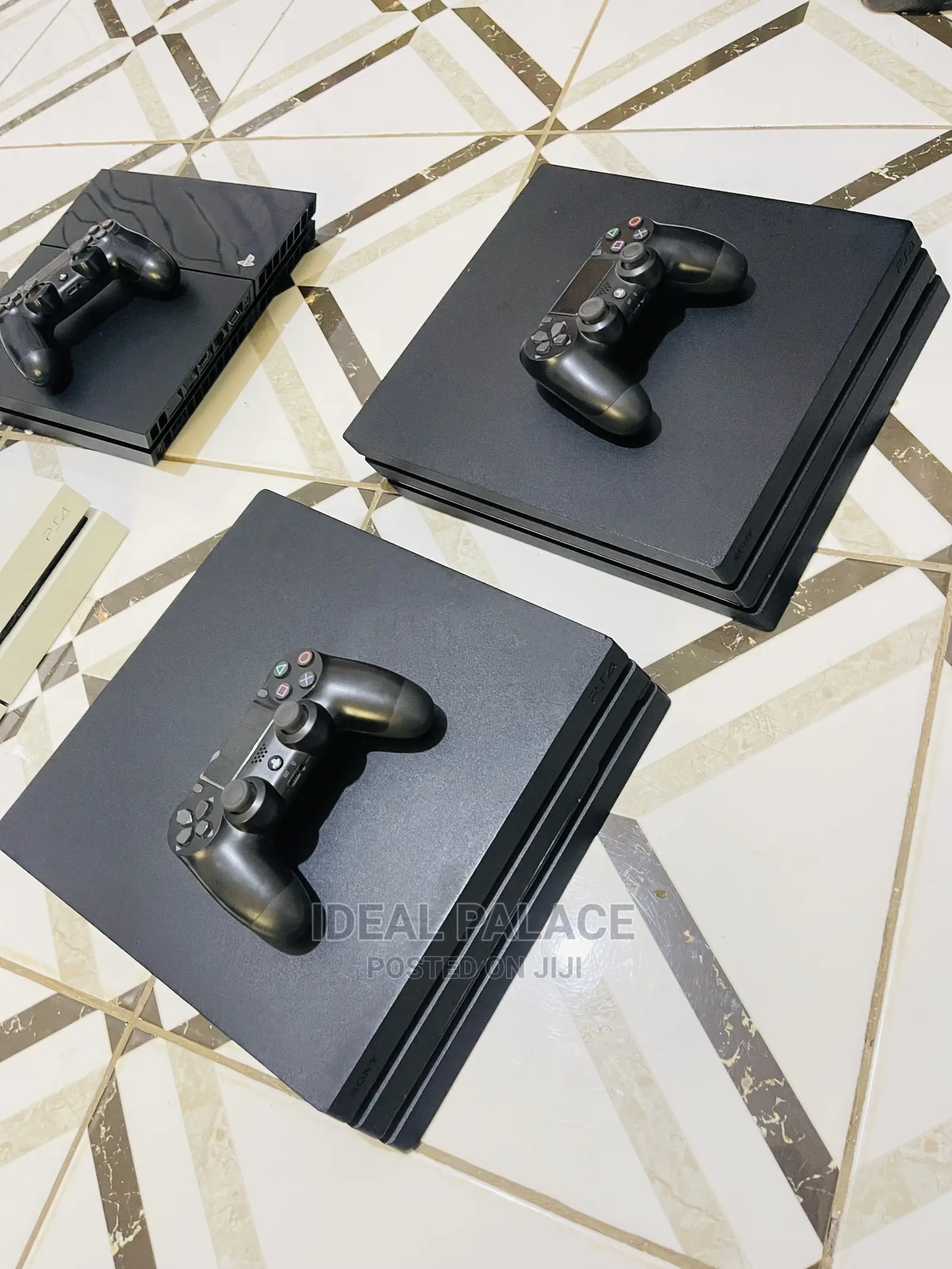 Playstation 4 Pro Black Edition