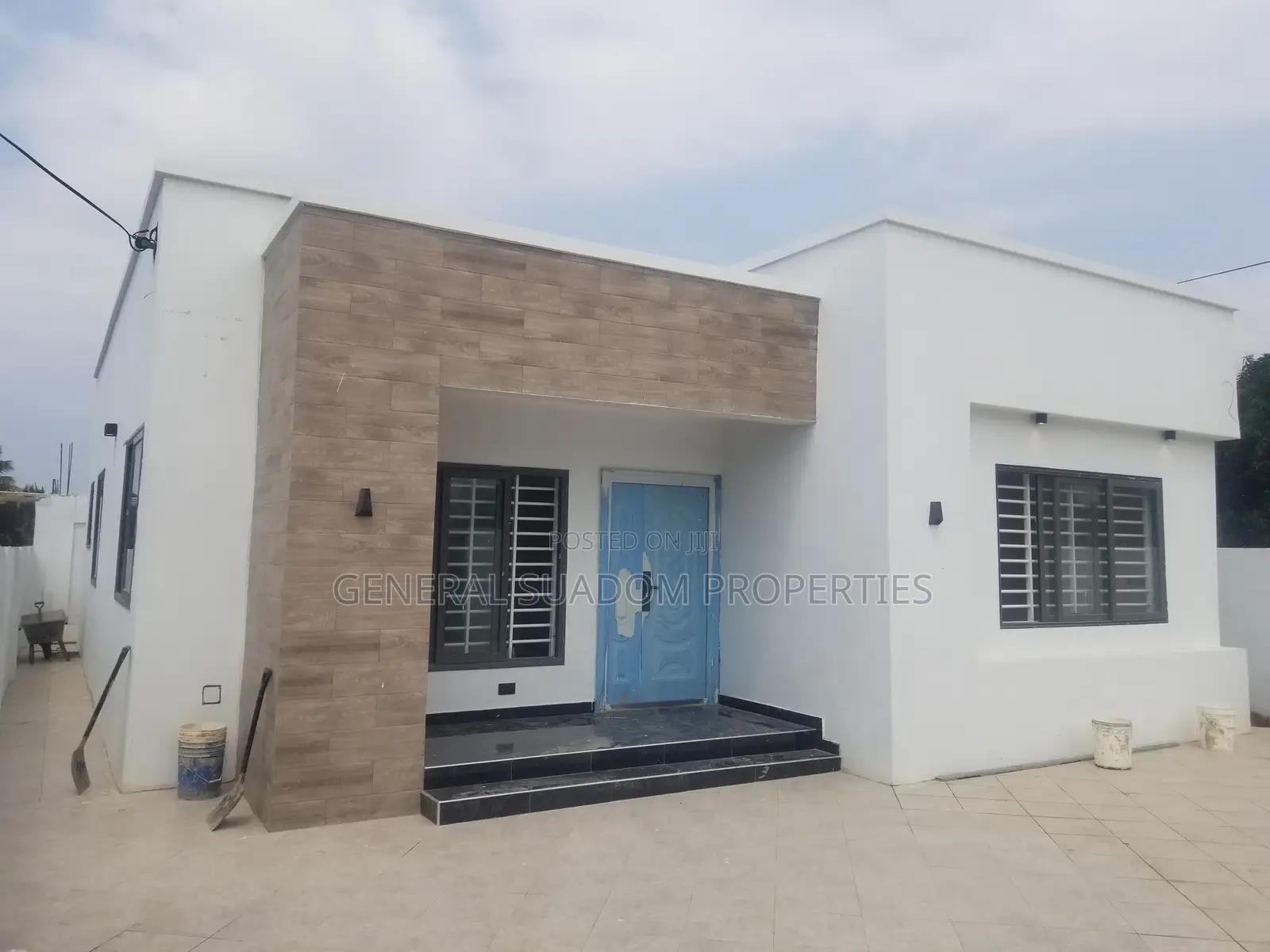 3bdrm House in Suadom Properties, Baatsona Total for sale