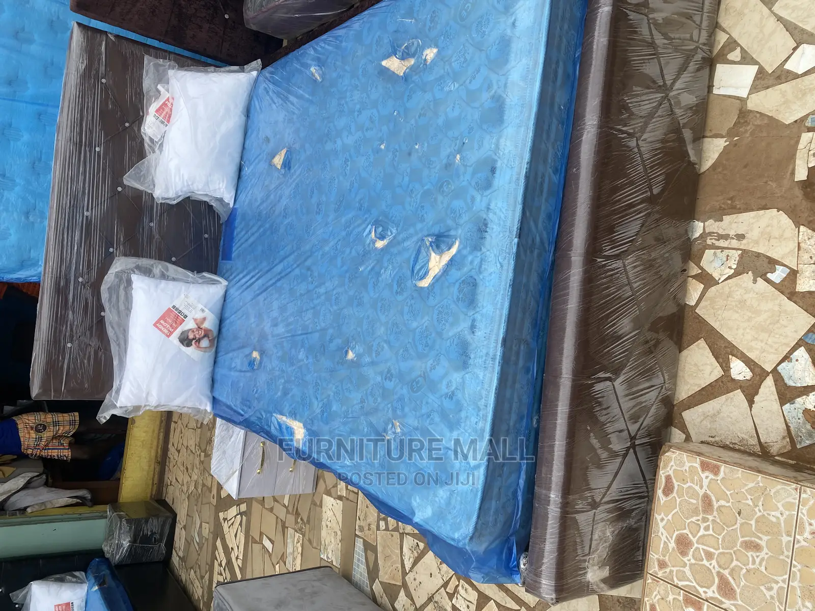 Quality 60x80 Bed With Mattress,Drawer and Pillows . Free