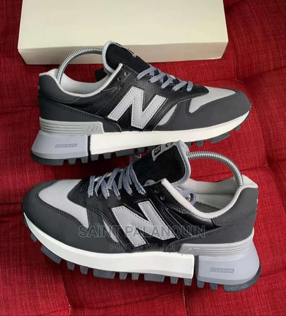Original New Balance Sneaker