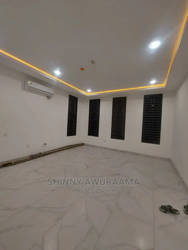 4bdrm House in Ashaley Botwe, School Junction for sale