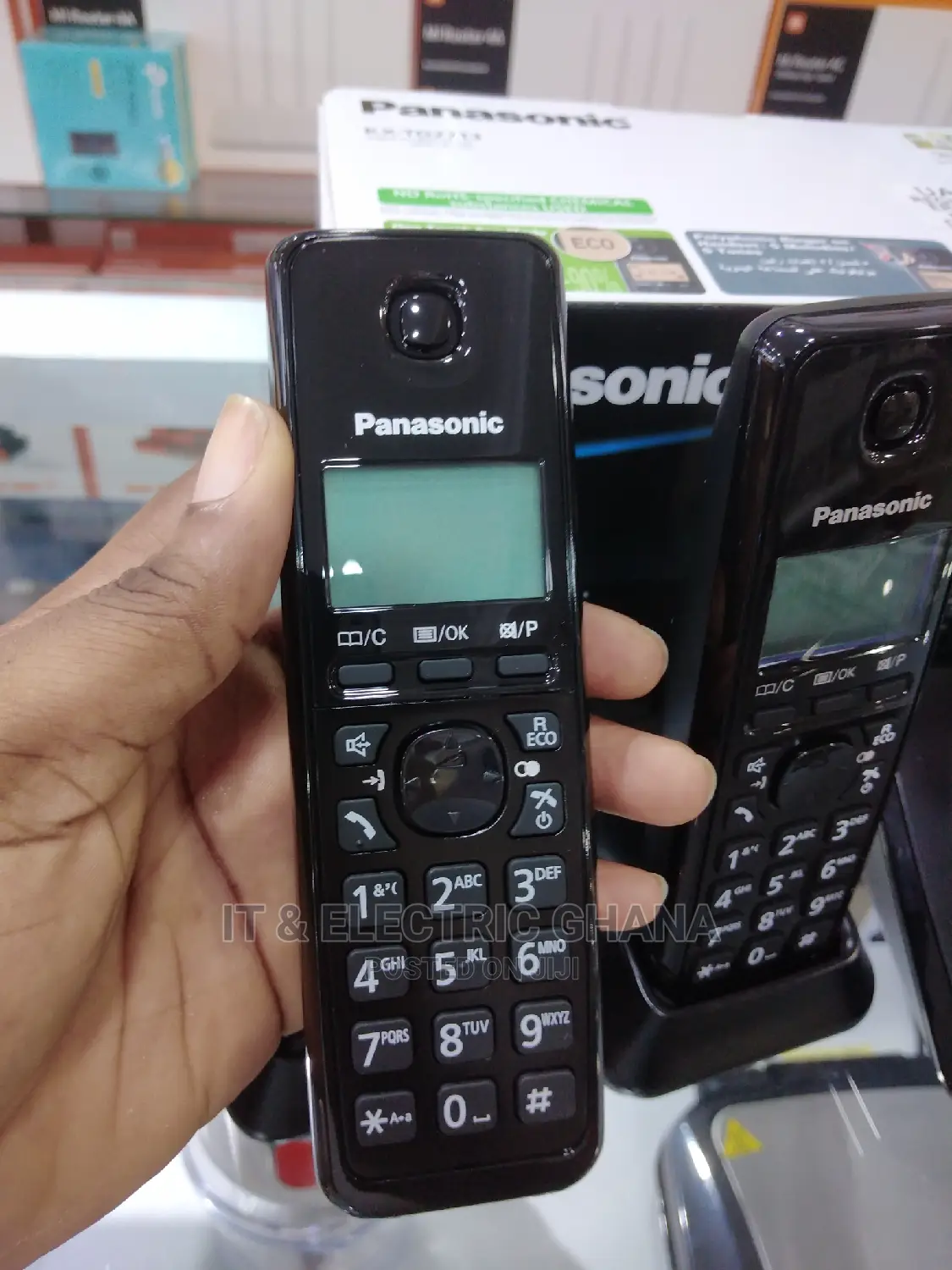 Panasonic Kxtg2713 Digital Cordless Phone With 3 Headsets