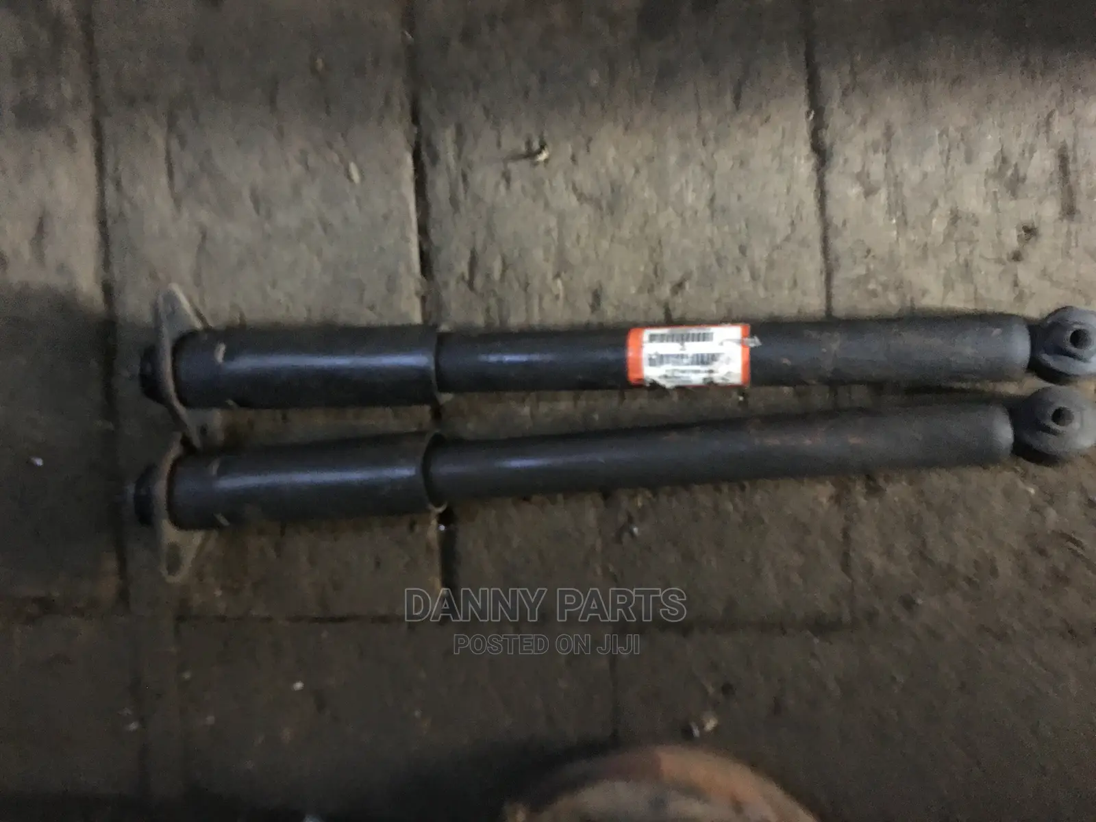 Chrysler 300 Back Shock Absorbers