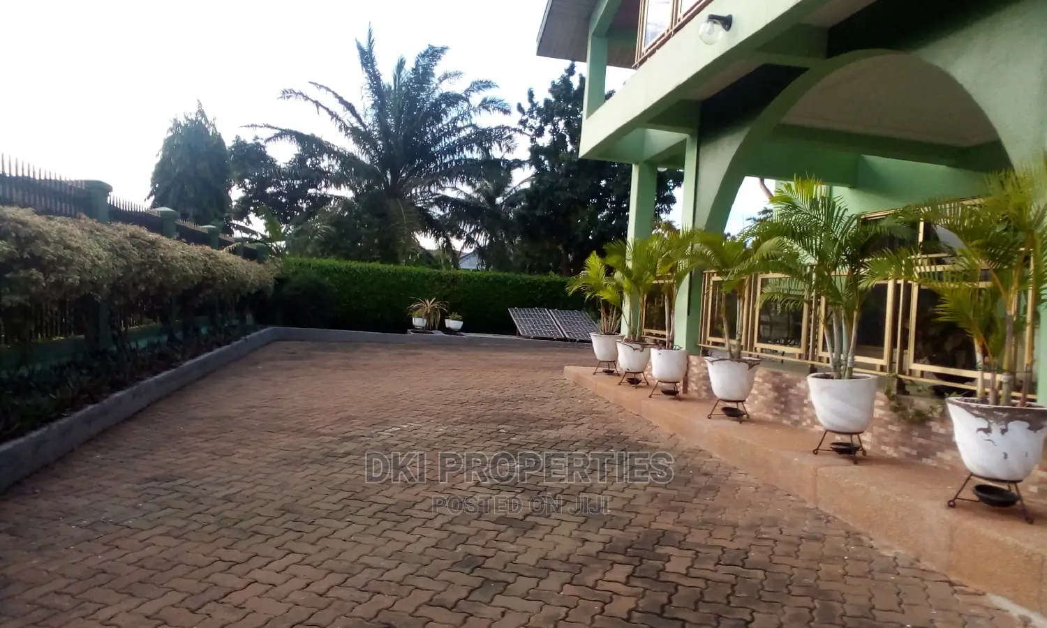 7bdrm Mansion in Dki Properties, Owusu Ansah for sale