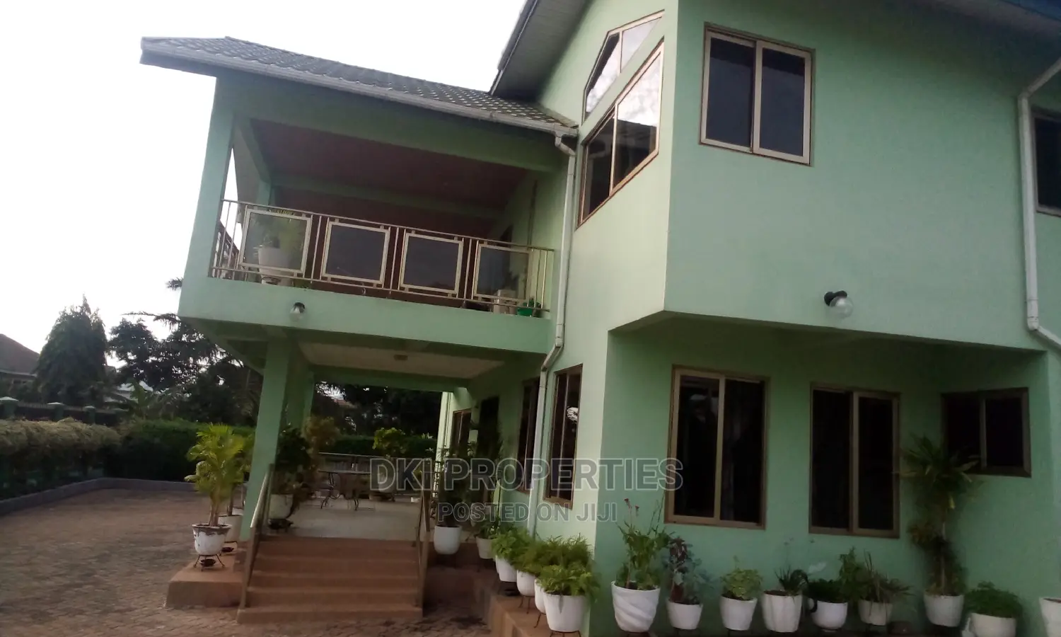 7bdrm Mansion in Dki Properties, Owusu Ansah for sale