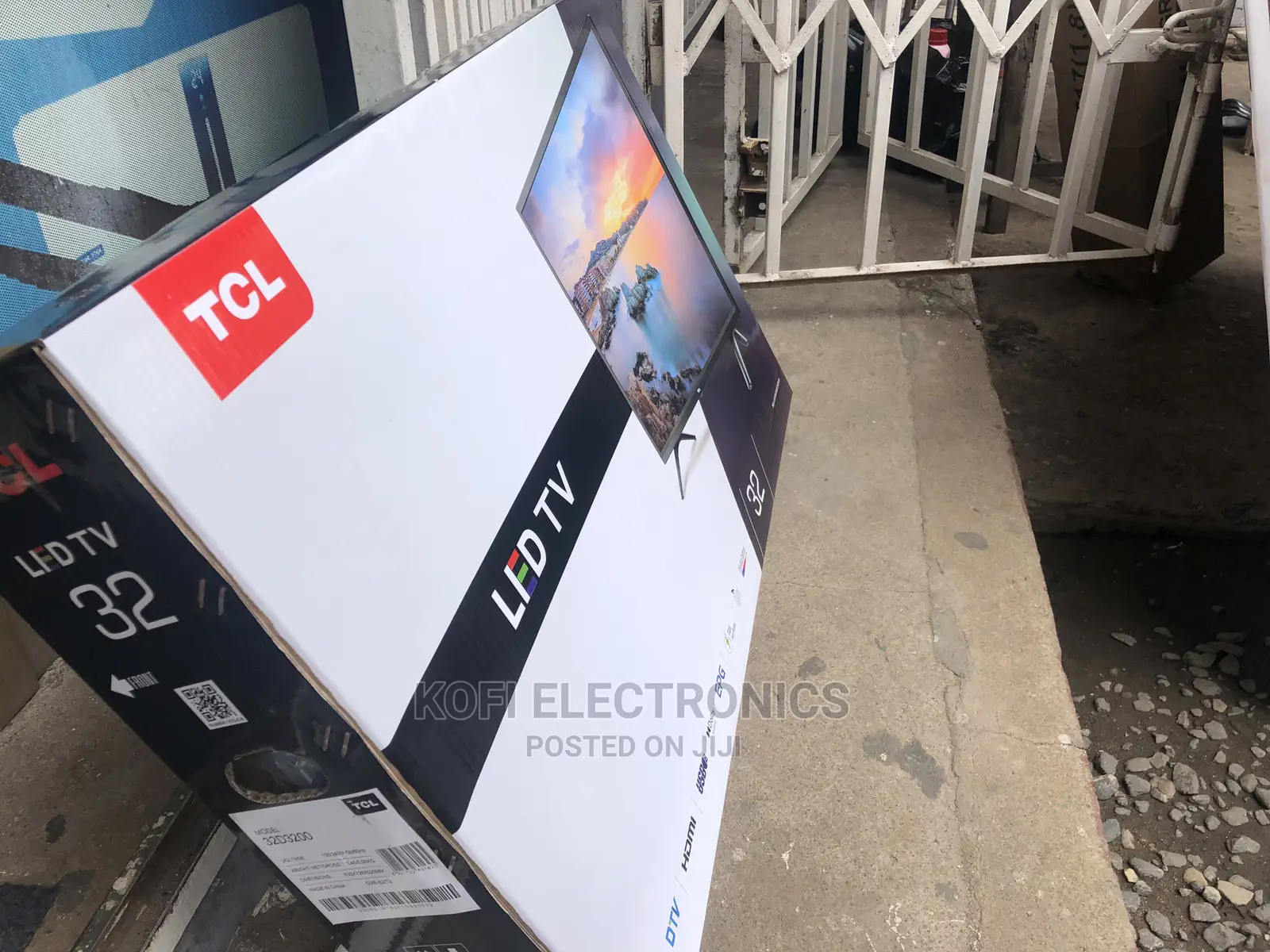 HD Ready Digital Satellite TCL 32 Inches LED TV