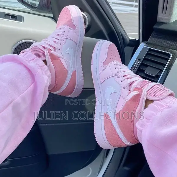 Jordan 1 Retro Pink White