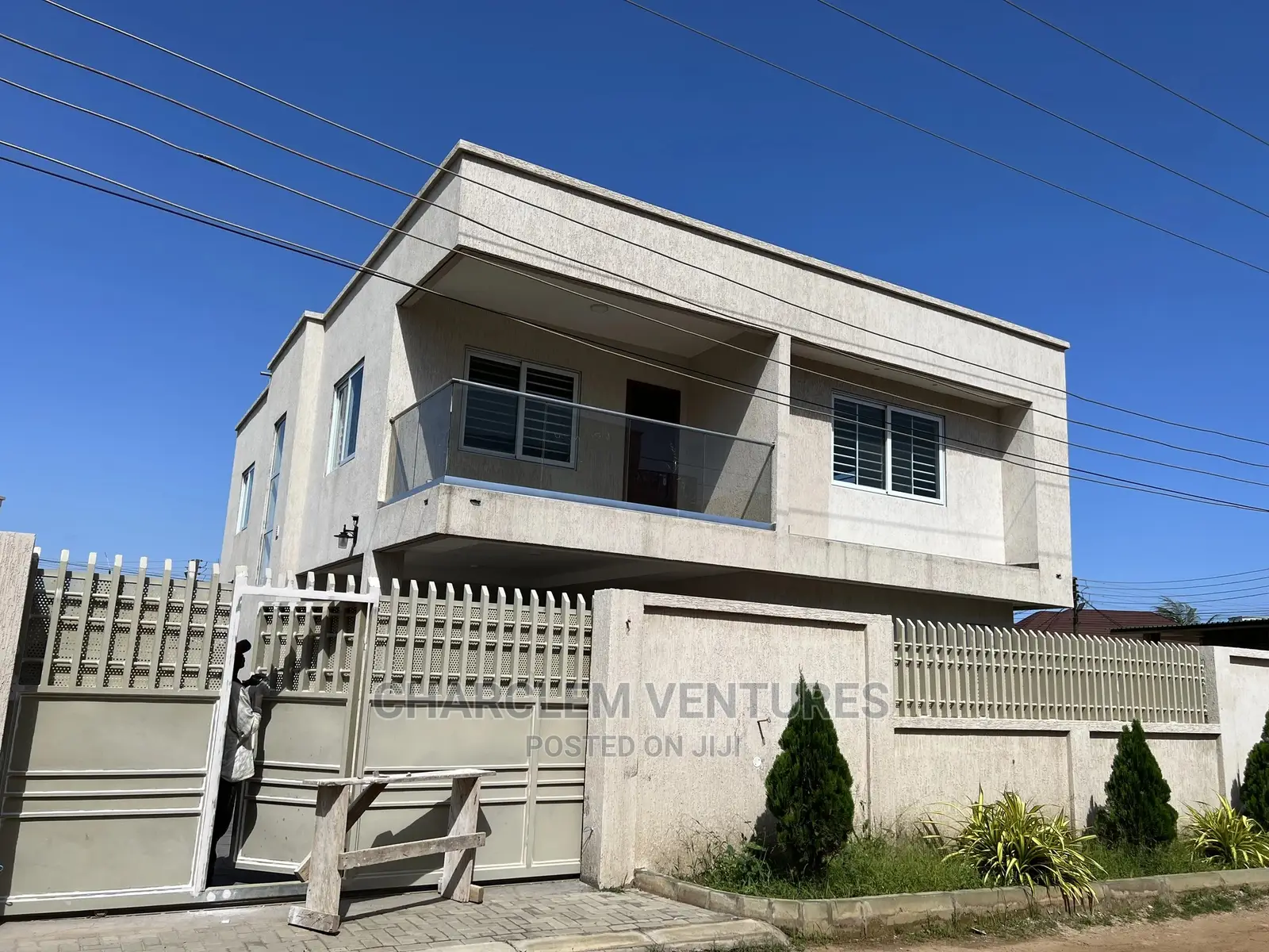 3bdrm House in Accra Metropolitan for Sale