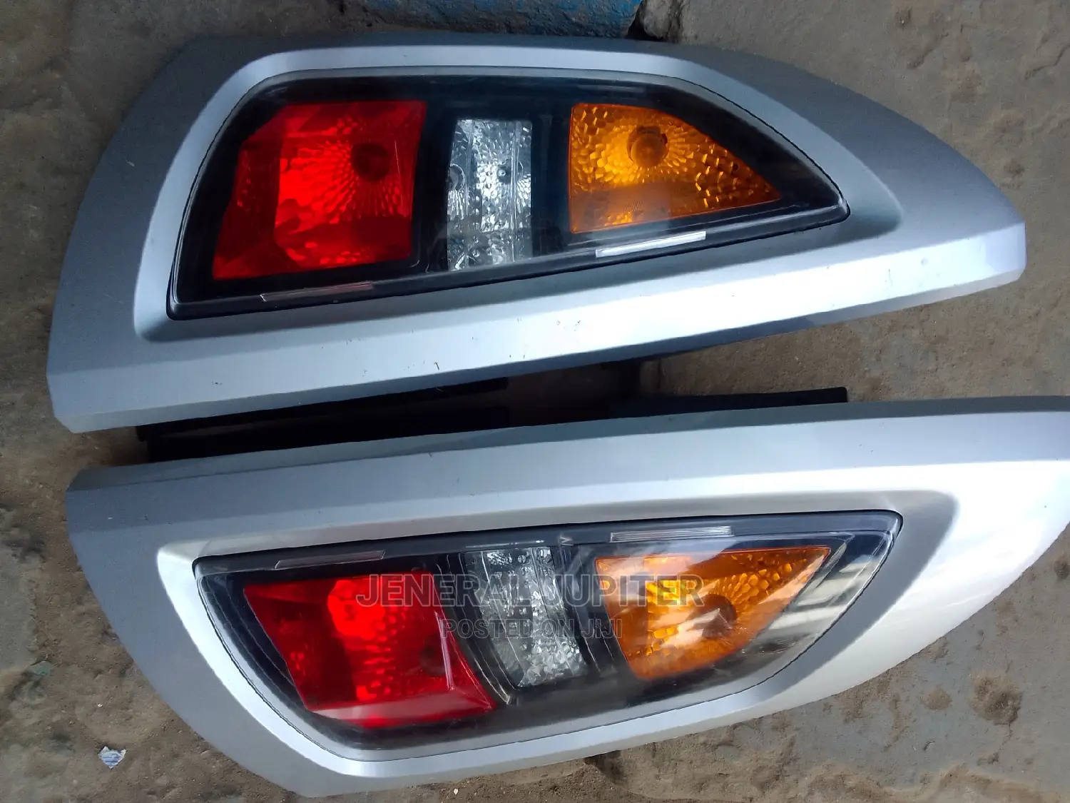 Kia Soul 2010/11 Tail Light Pair