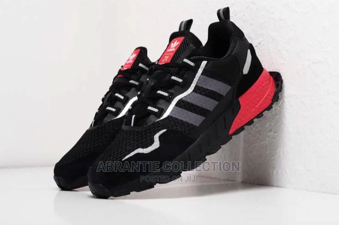 Adidas Sneaker