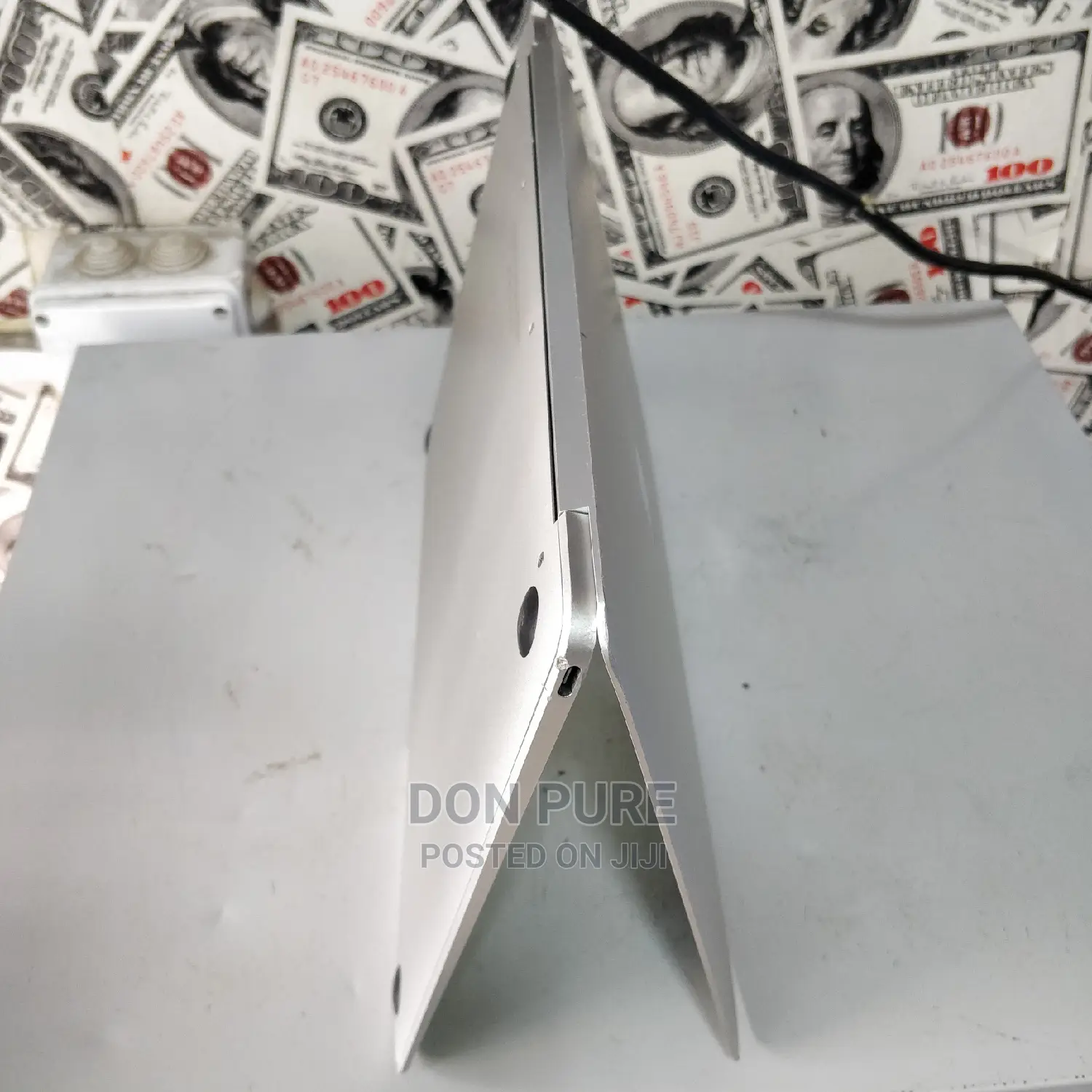 Macbook Pro 2020 Screen Forsale