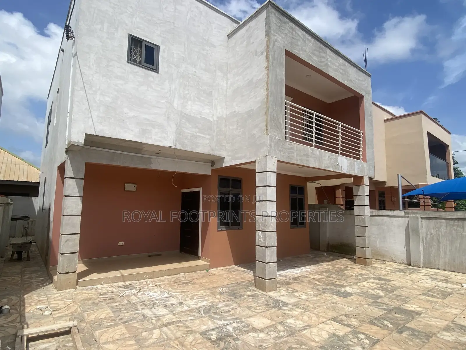 3bdrm House in Oyarifa for sale
