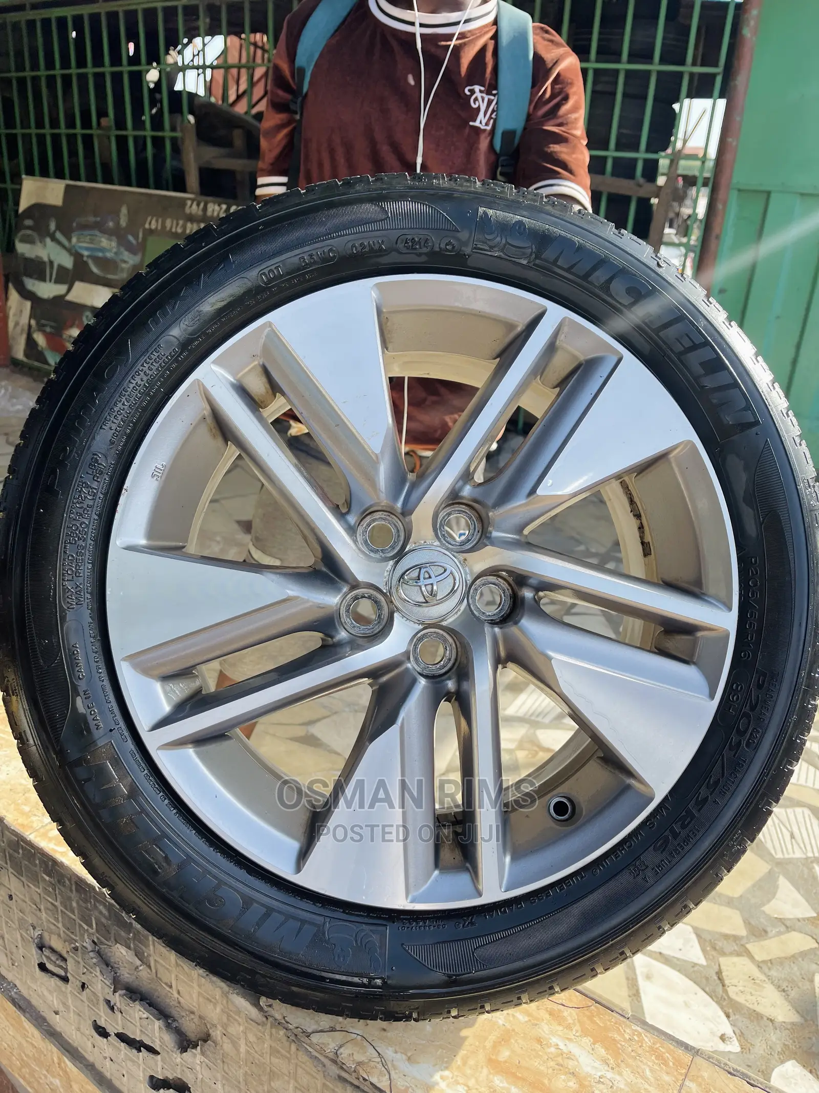 Toyota Corolla Rim 16 Neat