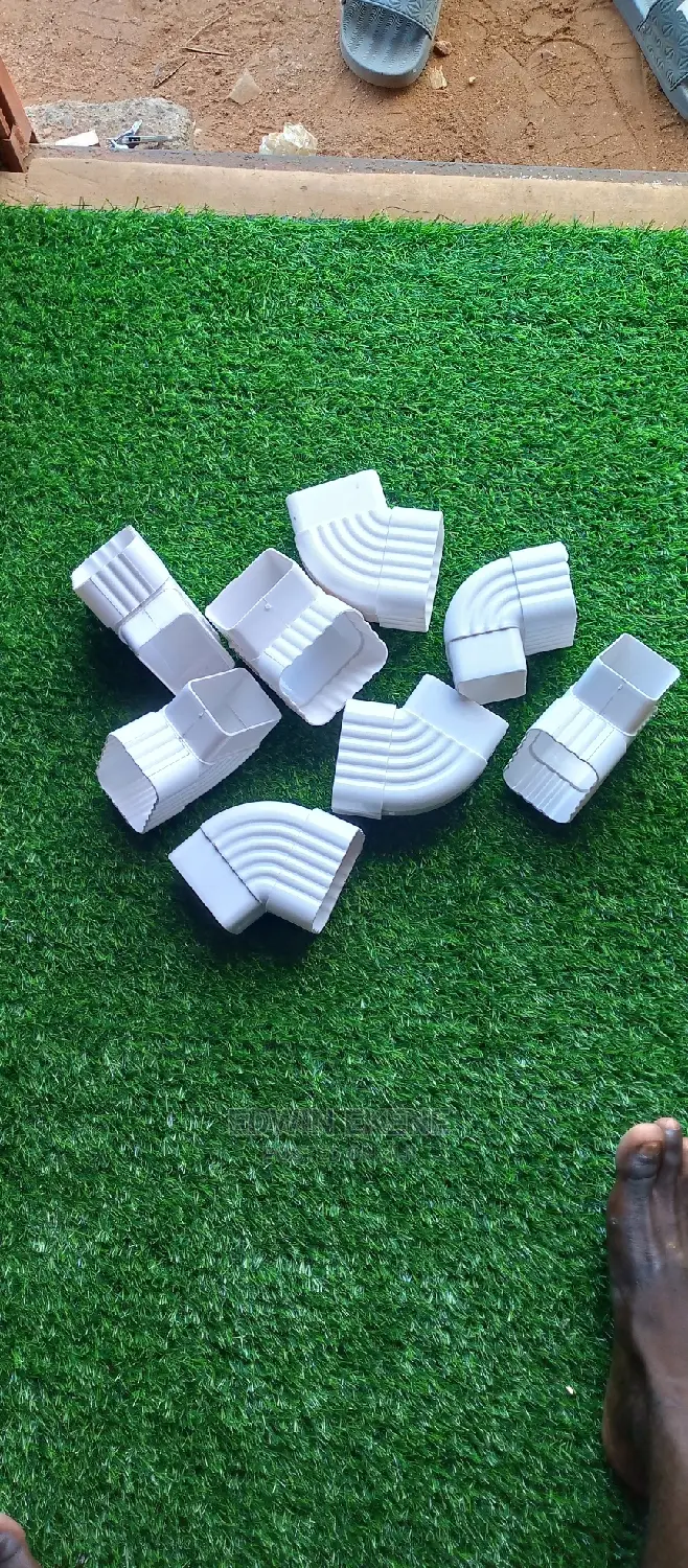 Plsatic Rain Gutter